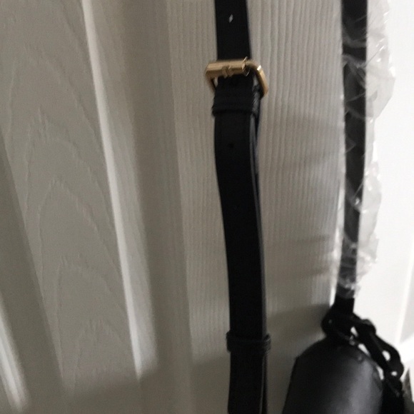 Cross body black handbag - Picture 2 of 6